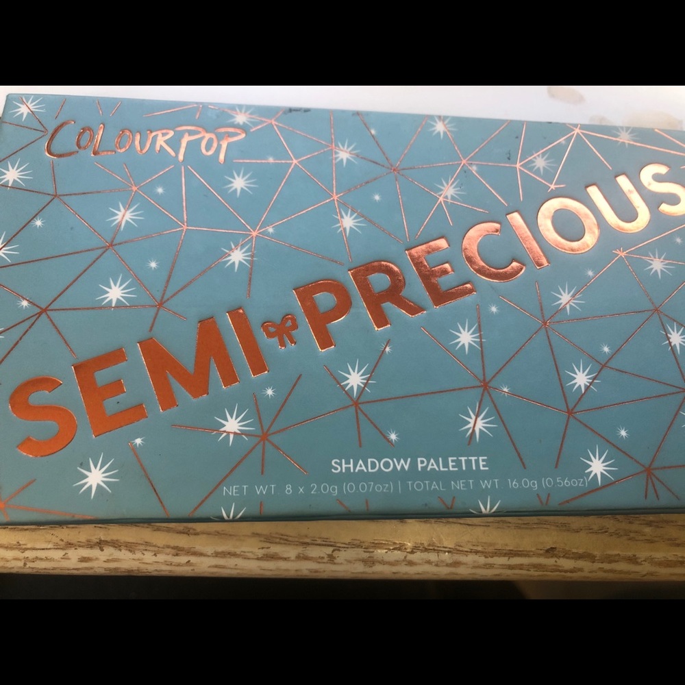 Semi precious colourpop palette! 🖤